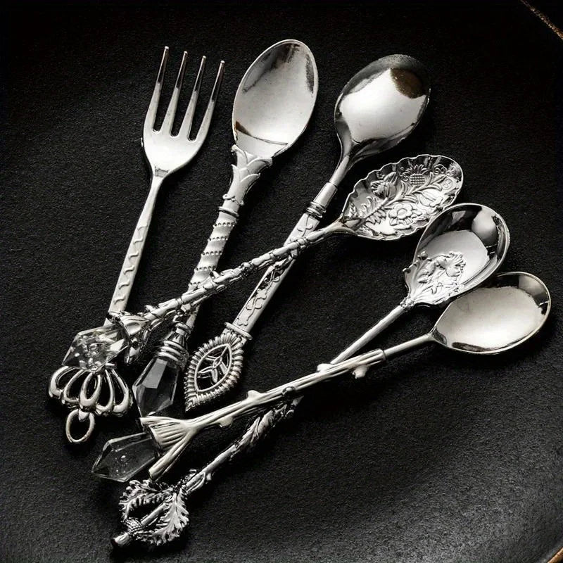 6pcs Vintage Royal Gold Carved Spoon & Fork Set – Coffee, Tea, Dessert & Fruit Cutlery Set