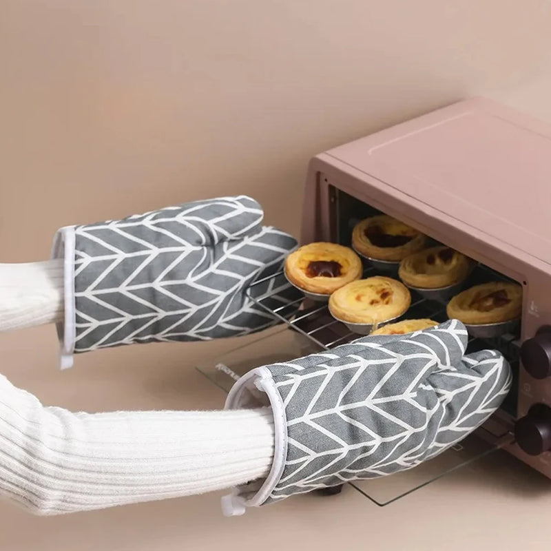 High-Temperature Resistant Oven Mitts – Linen Baking Gloves for Kitchen, Microwave & Grill Use