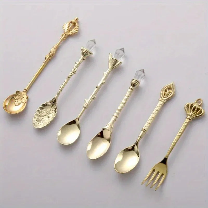 6pcs Vintage Royal Gold Carved Spoon & Fork Set – Coffee, Tea, Dessert & Fruit Cutlery Set