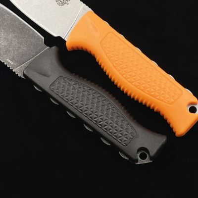 Benchmade 15006 for outdoor hunting